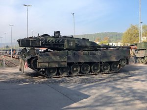 28 Leopard 2 Panzer zur&uuml;ck in Bad Frankenhausen