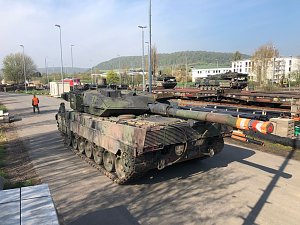 28 Leopard 2 Panzer zur&uuml;ck in Bad Frankenhausen