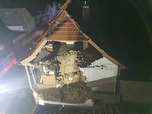 Giebeldach in Seehausen eingest&uuml;rzt