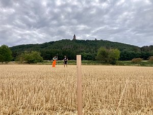 Am Fu&szlig;e des Kyffh&auml;user entsteht ein Bodenbild zu Ehren Friedrich Barbarossas