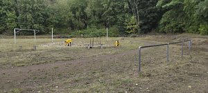 Sportplatz im Borntal wurde durch viele flei&szlig;ige H&auml;nde vom Unrat befreit