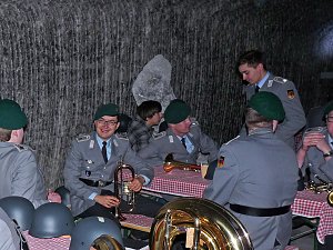 Gel&ouml;bnis unter Tage