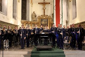 Vor ausverkauftem Haus fand gestern das Benefizkonzert des Luftwaffenmusikkorps Erfurt und die Verleihung der Ehrenamtspreise der Stadt Sondershausen statt.