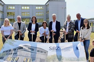 Spatenstich f&uuml;r den Berufsschulen-Campus II in der Salzstra&szlig;e in Sondershausen