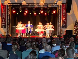 Tanzschule Radeva gastierte im Sondersh&auml;user Klubhaus Stocksen