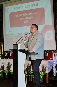Die 6. Ehrenamtsgala des Kyffh&auml;userkreises wurde von zweihundert G&auml;sten gefeiert