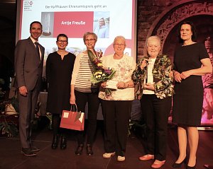 Die 6. Ehrenamtsgala des Kyffh&auml;userkreises wurde von zweihundert G&auml;sten gefeiert