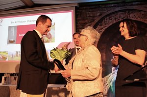 Die 6. Ehrenamtsgala des Kyffh&auml;userkreises wurde von zweihundert G&auml;sten gefeiert