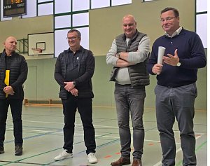 Landesmeisterschaft des TBRSV in Sondershausen:  Hallenboccia Dieter Schindler, TBRSV Pr&auml;sidenten Volker Stietzel, B&uuml;rgermeister Steffen Grimm der Stadt Sondershausen und Landtagsabgeordneter Stefan Schard (CDU)