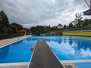 Anbaden im "Bergbad Sonnenblick" in Sondershausen
