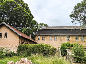 Verfallene J&auml;gerhaus auf dem Areal des Sondersh&auml;user Residenzschlosses