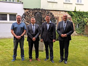 Der Sondersh&auml;user Stadtrat besteht aus 30 Mitgliedern und sieben Fraktionen