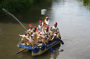 Badewannenrennen in Bennungen