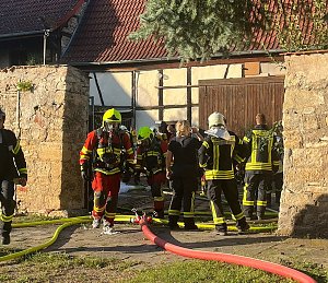 Ausgebranntes Auto in Gorsleben