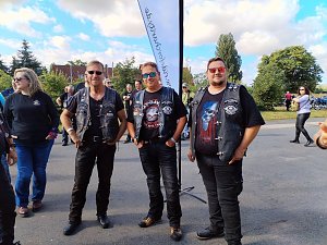 Wir machen Wald - vergangenes Wochenende trafen sich Motorradfahrer um f&uuml;r die gute Sache Gas zu geben