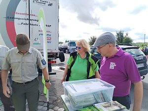 Wir machen Wald - vergangenes Wochenende trafen sich Motorradfahrer um f&uuml;r die gute Sache Gas zu geben