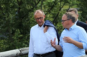 Friedrich Merz besucht Baumkronenpfad im Nationalpark Hainich