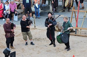 Zwei Tage lang feierten die Langensalzaer mit ihren G&auml;sten aus nah und fern ihr 30. Mittelalterstadtfest