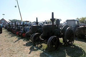Motoren- und Maschinenschau zu Dreschfest in Sundhausen