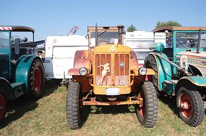 Motoren- und Maschinenschau zu Dreschfest in Sundhausen