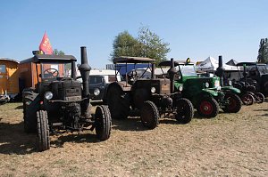Motoren- und Maschinenschau zu Dreschfest in Sundhausen