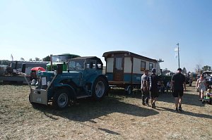 Motoren- und Maschinenschau zu Dreschfest in Sundhausen