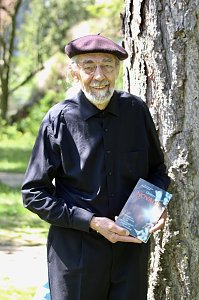 Michael Pechmann ist Schriftsteller und Mitarbeiter im Pr&auml;sidium der Internationalen Novalisgesellschaft 