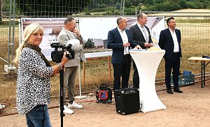 Grundsteinlegung für das "Nest" am Stausee Kelbra