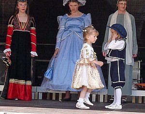Getanzte Modenschau