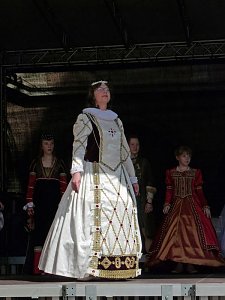Getanzte Modenschau