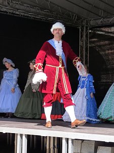 Getanzte Modenschau