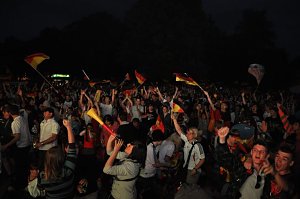 Public Viewing auf den Petersberg