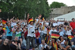 Public Viewing auf den Petersberg