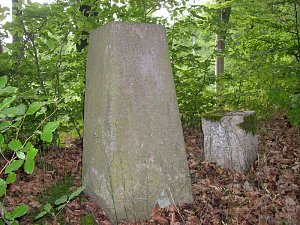 Vergessene Grenzsteine
