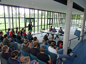 Ausstellung und Zeitzeugengespr&auml;ch
