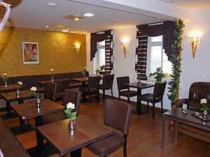 Legende Stadtcaf&eacute; Sondershausen wiederer&ouml;ffnet