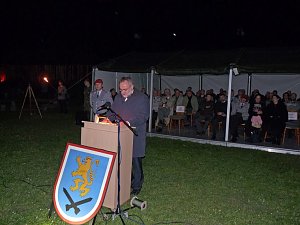 Gel&ouml;bnis im feierlichen Rahmen