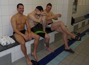 24 Stunden Schwimmen begonnen
