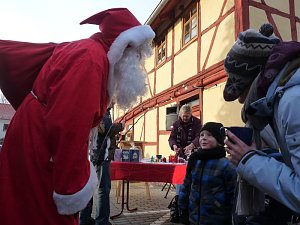 Weihnachtsmarkt in Jechaburg