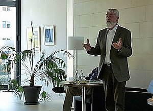 Bild: Mit K&uuml;nstler im Gespr&auml;ch