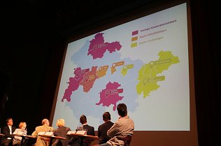 Bild: Die bisherigen Pl&auml;ne sehen ein "Dreieck" aus Nord-, S&uuml;d- und Westh&uuml;ringen vor
