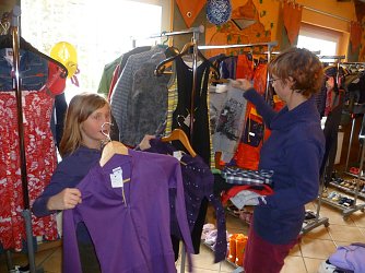 Kindersachenb&ouml;rse im MeGeHa Ro&szlig;leben (Foto: K. Herzau)