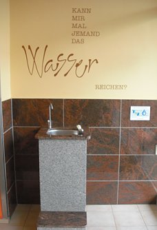 Jubil&auml;um - Zwei Jahre Trinkbrunnen in der Grundschule Westerengel (Foto: Landratsamt Kyffh&auml;userkreis)