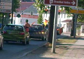 Korso in der Stadt (Foto: Karl-Heinz Herrmann)