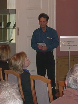 Timan Graner bei Begr&uuml;&szlig;ung (Foto: Karl-Heinz Herrmann)