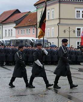 Bild: Vereidigung auf dem Marktplatz