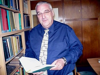 J&uuml;rgen Krumbein in seinem B&uuml;ro (Foto: Hans-J&uuml;rgen Schmidt)