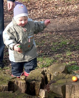 Ostereiersuche (Foto: Klaus Henze, Artern)