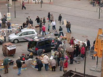 Tr&ouml;delmarkt (Foto: Karl-Heinz Herrmann)