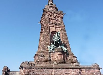 Kyffh&auml;userdenkmal (Foto: Karl-Heinz Herrmann)